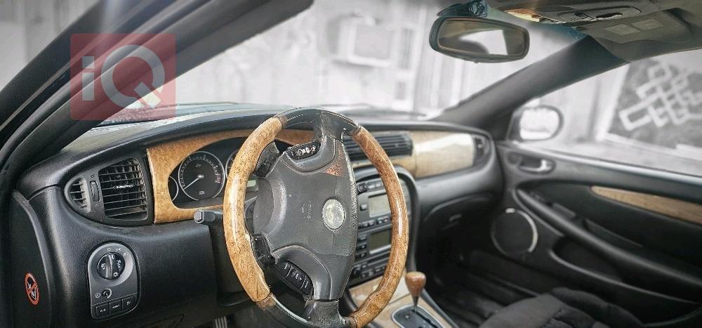 جاگوار X-Type